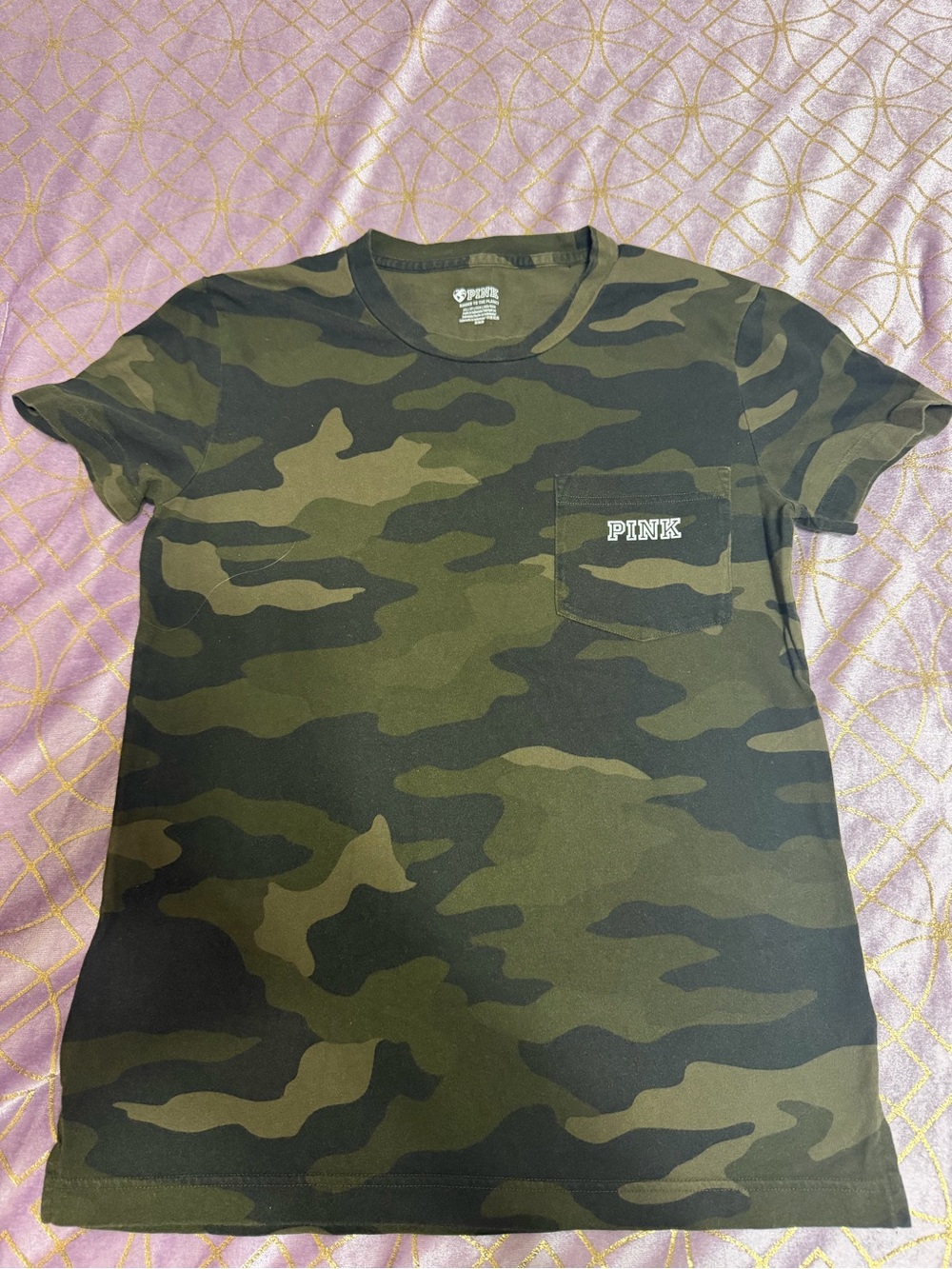 💥 WOMENS PINK Victoria's Secret Green Camo Pocket Tee